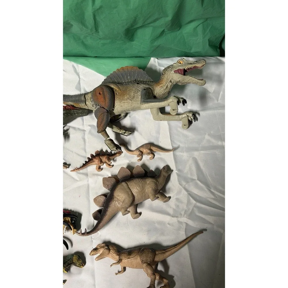 Lot of Dinosaur‎ Figures Spinosaurus T-Rex Stegosaurus Mixed Toy Set